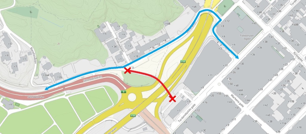 Kartet viser stengt kulvert (rødt) og ny hovedtrasè (blått)